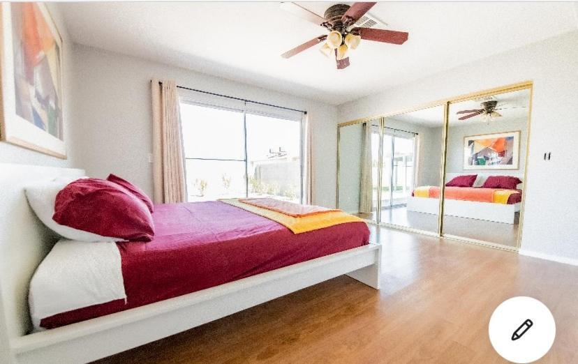 Comfortable Las Vegas Home Away From Home เฮนเดอร์สัน ภายนอก รูปภาพ