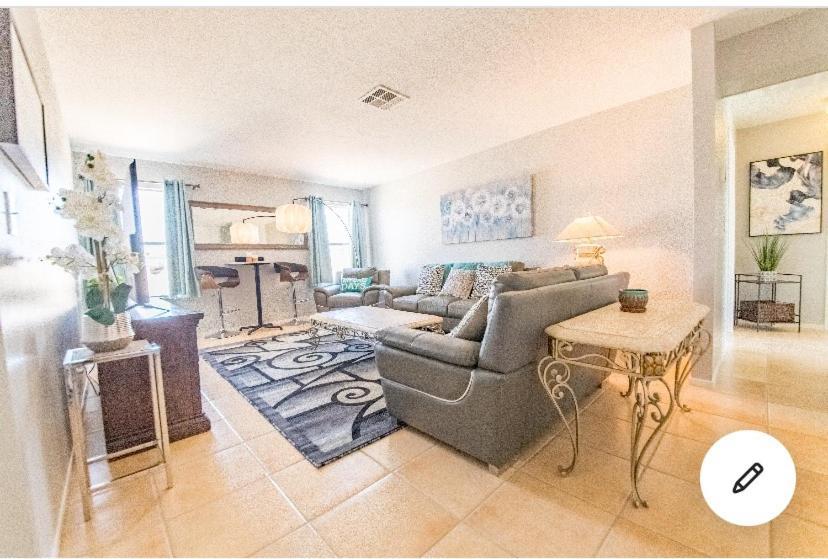 Comfortable Las Vegas Home Away From Home เฮนเดอร์สัน ภายนอก รูปภาพ